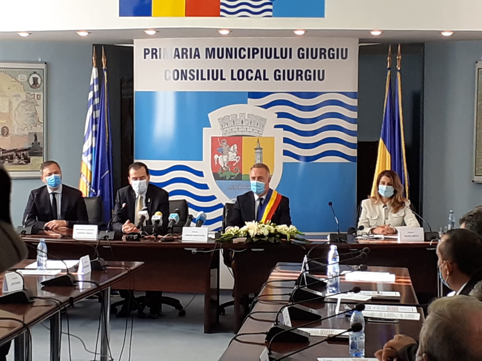 Prima declaraţie de presă a primarului municipiului Giurgiu, Adrian Anghelescu după depunerea jurământului