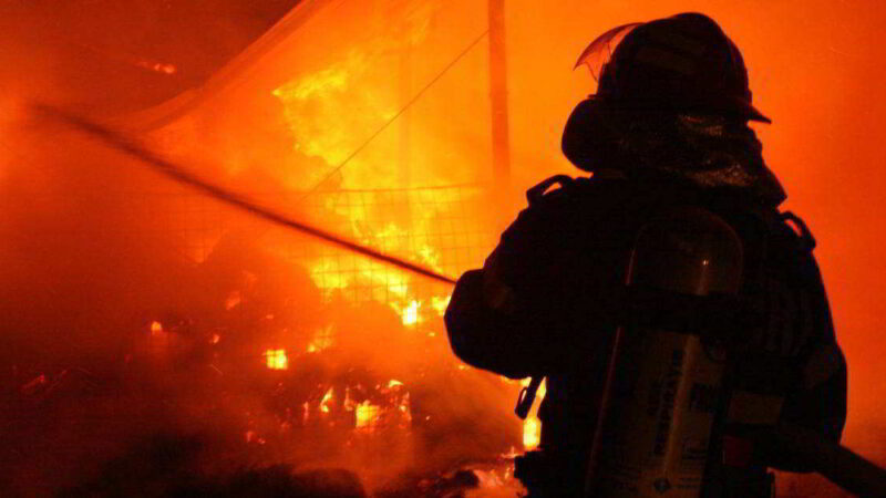 Incendiu într-un imobil din localitatea Florești