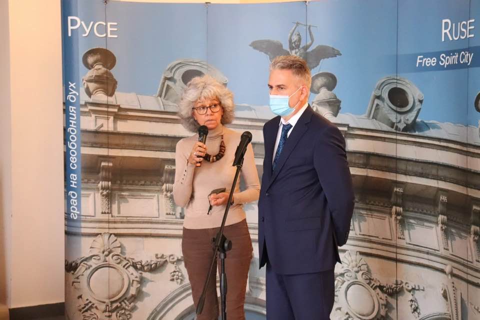 Conferința cu miniștri, prefecți si primari la Ruse, cu tema “Afacerile urmăresc infrastructura de transport”