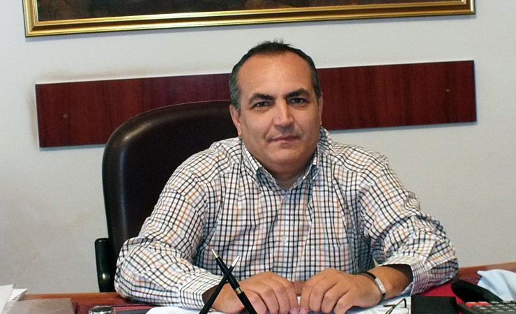Primarul Constantin Cărăpănceanu nu părăseşte PNL-ul