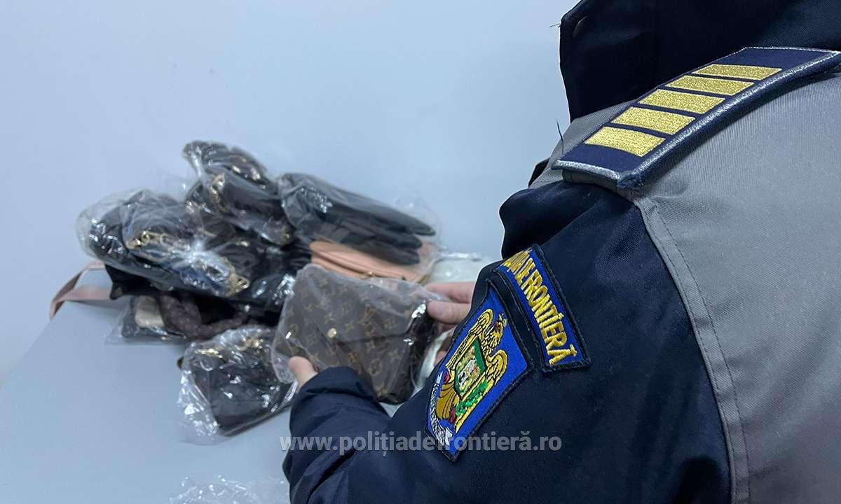 Sute de bunuri contrafăcute, în valoare de 150.000 lei, descoperite în trei mijloace de transport la PTF Giurgiu