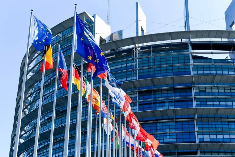 Comisia Europeană a rambursat României peste un miliard de euro din sumele cheltuite pentru plăţile în avans acordate fermierilor