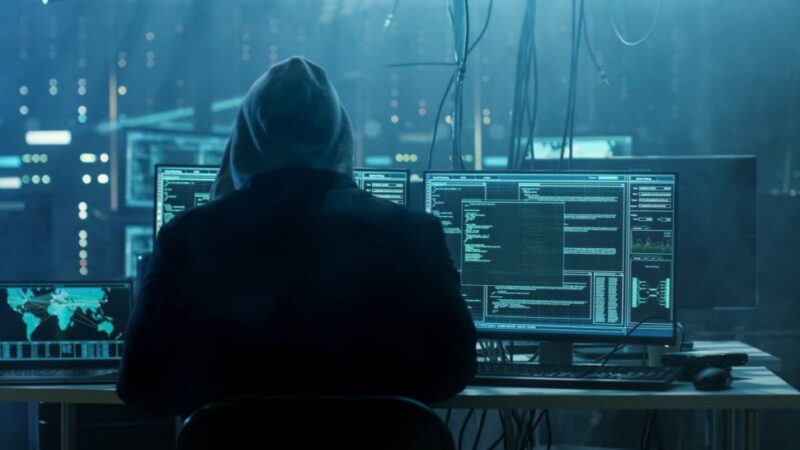 DNSC, avertisment de securitate cibernetică: „Atenție la ofertele de angajare venite prin sms sau aplicații de mesagerie”