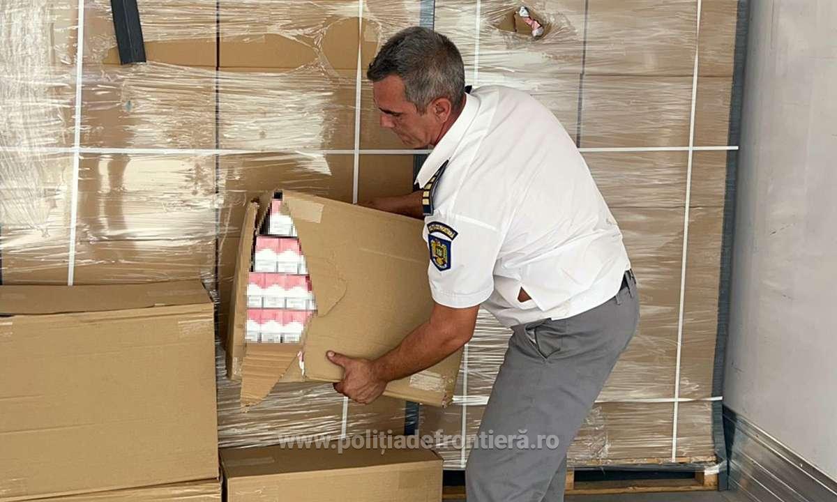 Captura impresionantă la graniţa cu Bulgaria: peste 430 de mii de pachete cu ţigări de contrabandă, în valoare de aproape 11 milioane de lei, descoperite la PTF Giurgiu