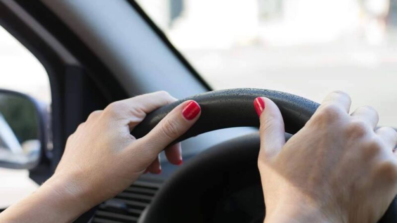 FEMEIE DEPISTATĂ LA VOLAN, SUB INFLUENȚA SUBSTANȚELOR PSIHOACTIVE