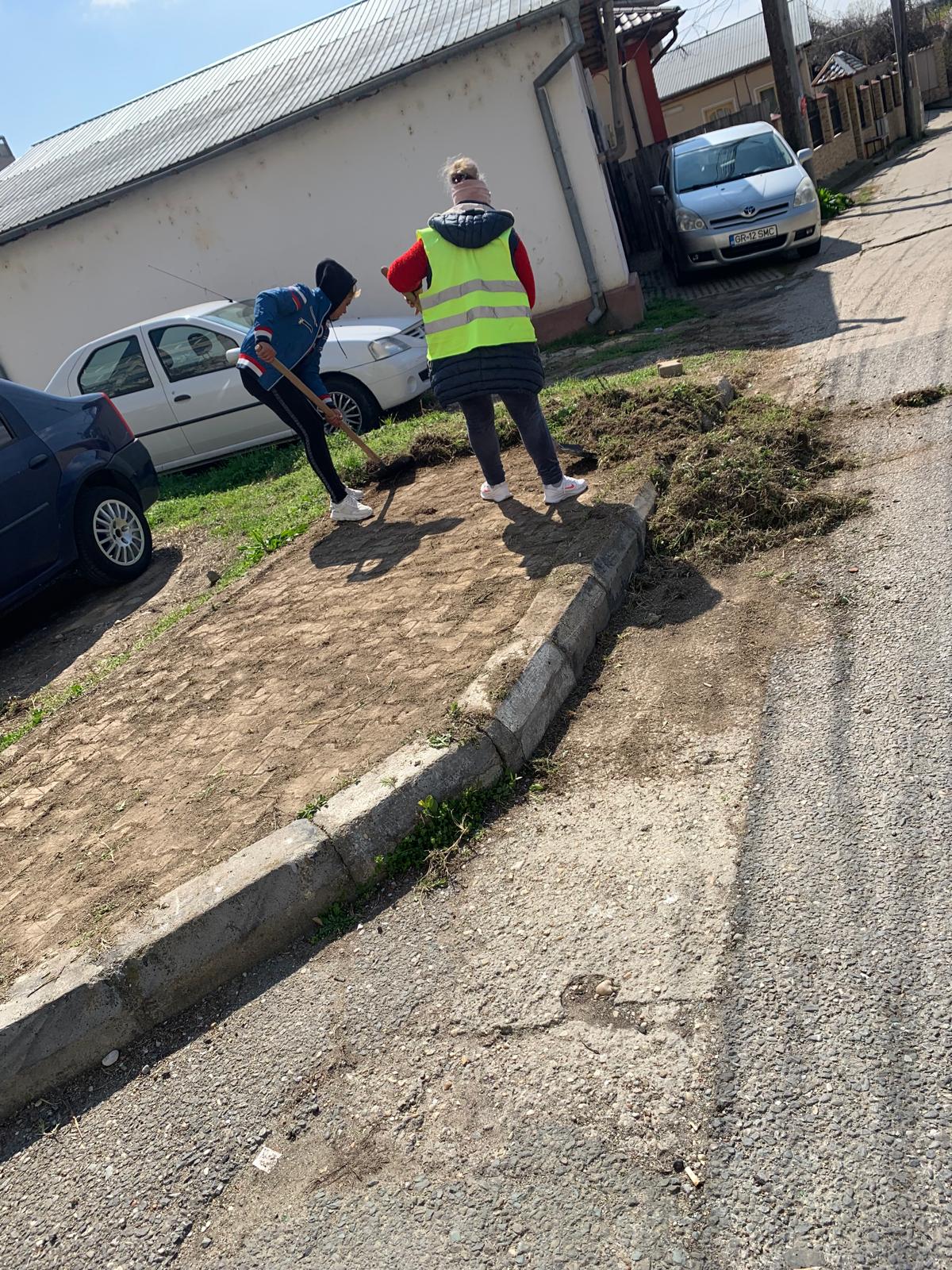 Curățenia în cartiere a continuat și în această săptămână
