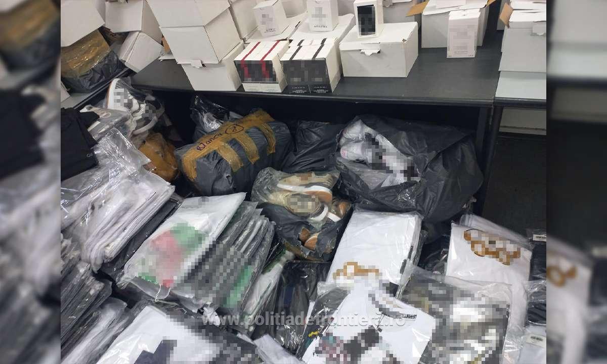Bunuri susceptibile a fi contrafăcute, în valoare de aproximativ 500.000 lei, descoperite în PTF Giurgiu, în ultimele 24 ore