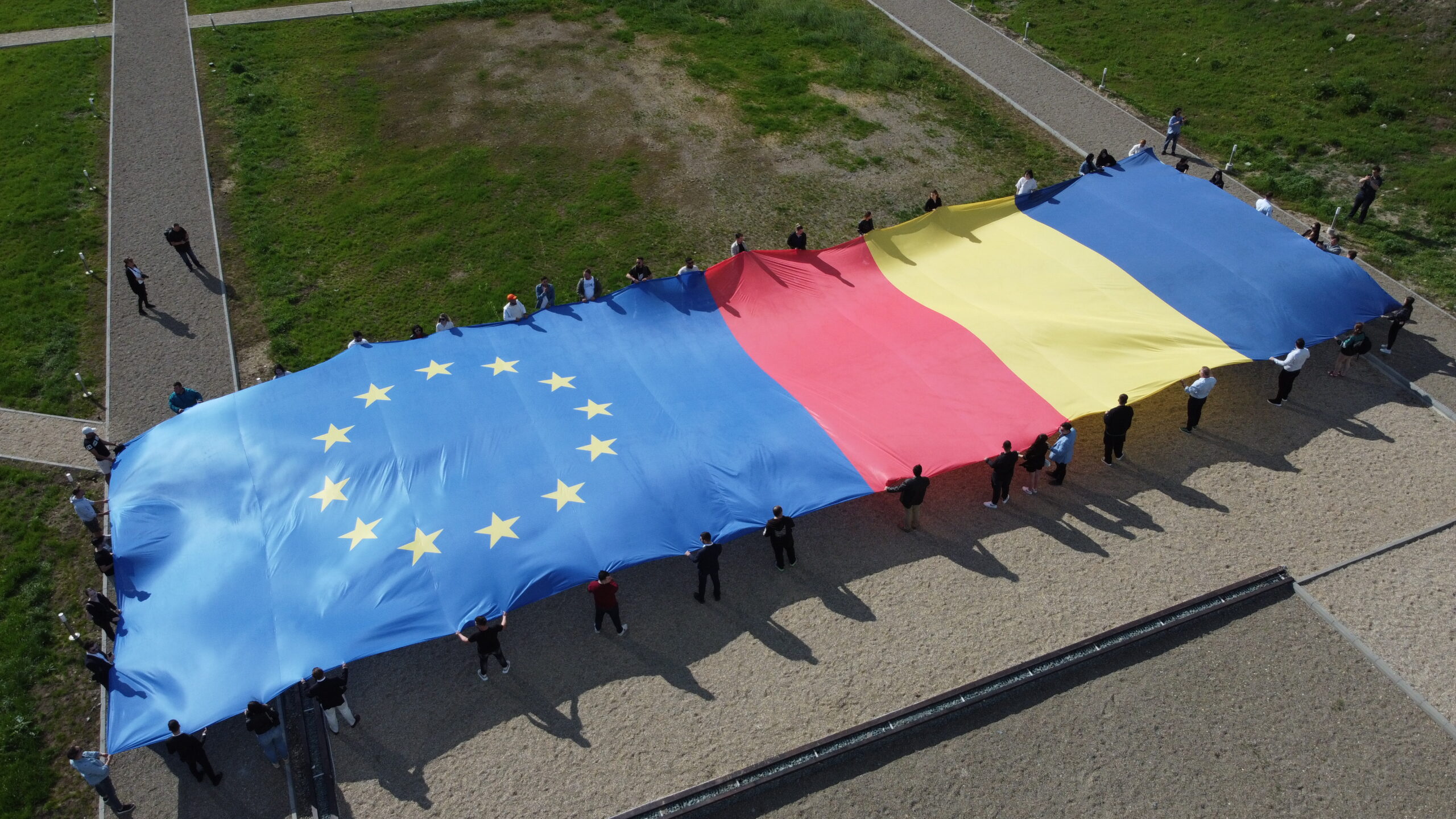 Caravana “Europa pentru tineri” – eveniment simbolic organizat de TNL Giurgiu pentru a demonstra unitatea şi solidaritatea locală faţă de valorile europene