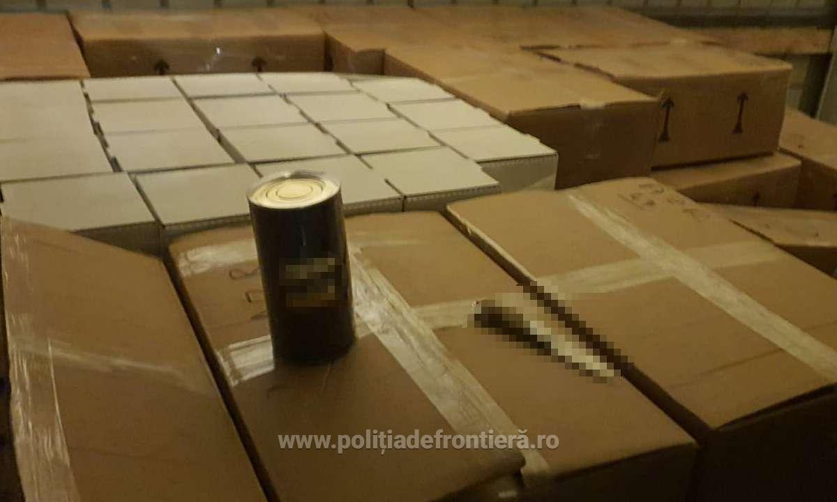 Parfumuri în valoare de 400.000 lei, susceptibile a fi contrafăcute, descoperite în această dimineață de polițiștii de frontieră giurgiuveni