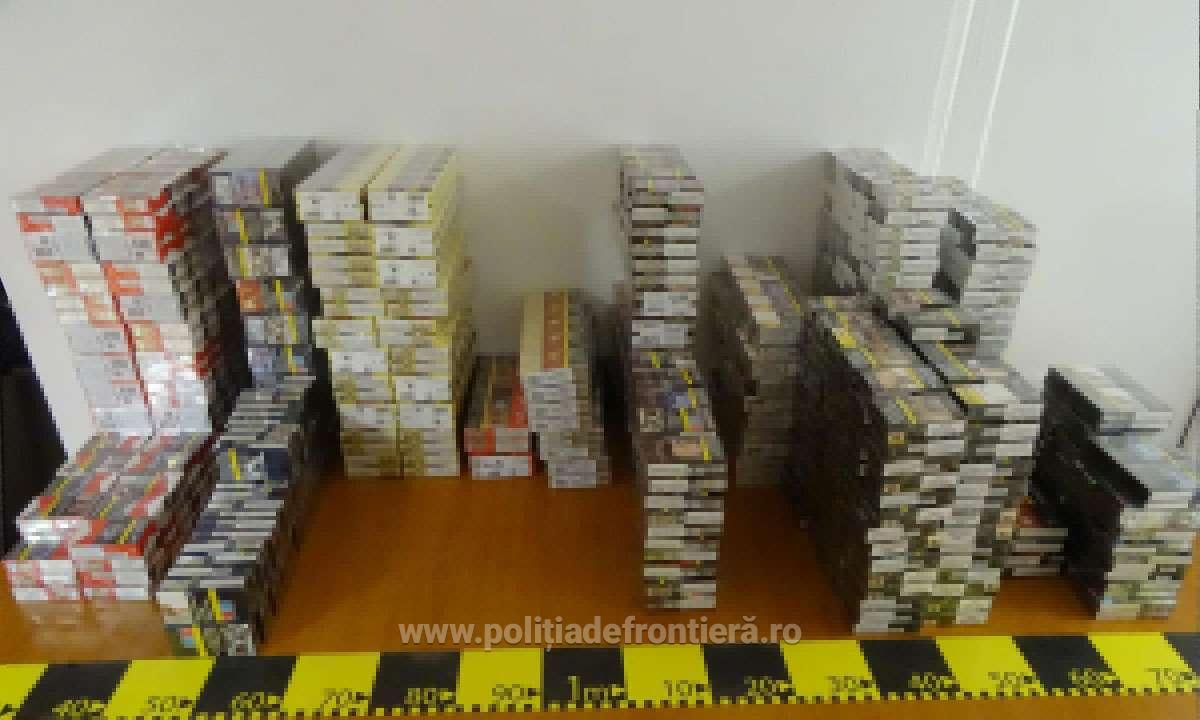 Țigarete în valoare de peste 33.000 de lei, descoperite de polițiștii de frontieră
