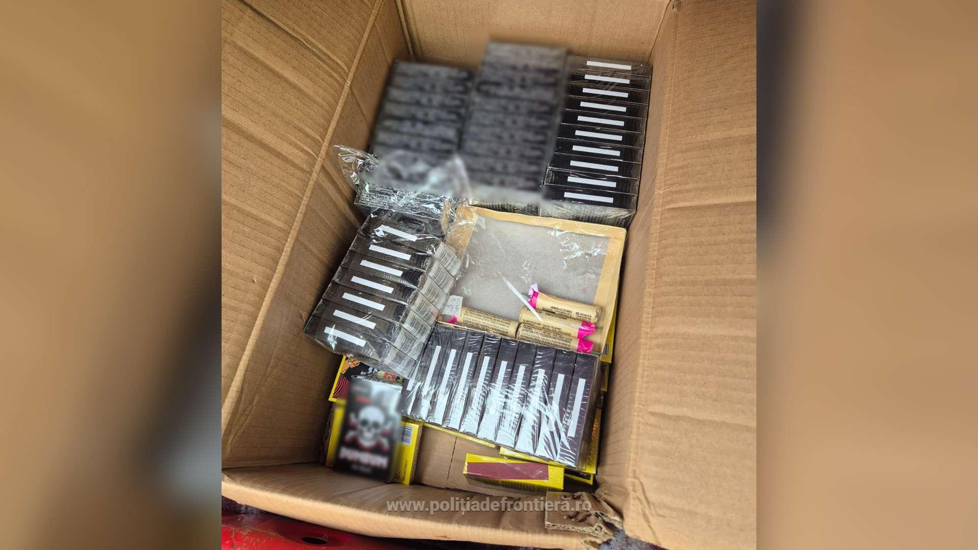 Mii de produse contrafăcute, țigarete și articole pirotehnice, descoperite de către polițiștii de frontieră din cadrul ITPF Giurgiu