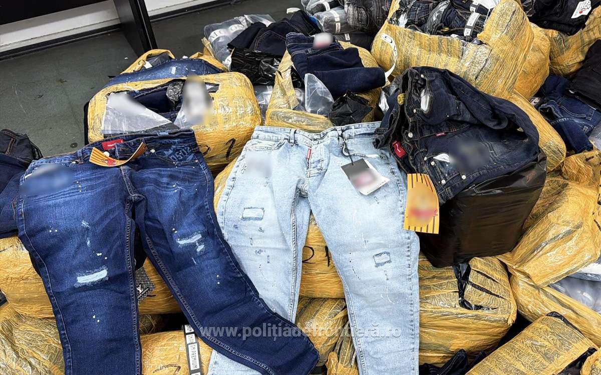 Produse susceptibile a fi contrafăcute, în valoare de peste 285.000 de lei, depistate de polițiștii de frontieră din cadrul Inspectoratului Teritorial al Poliției de Frontieră Giurgiu