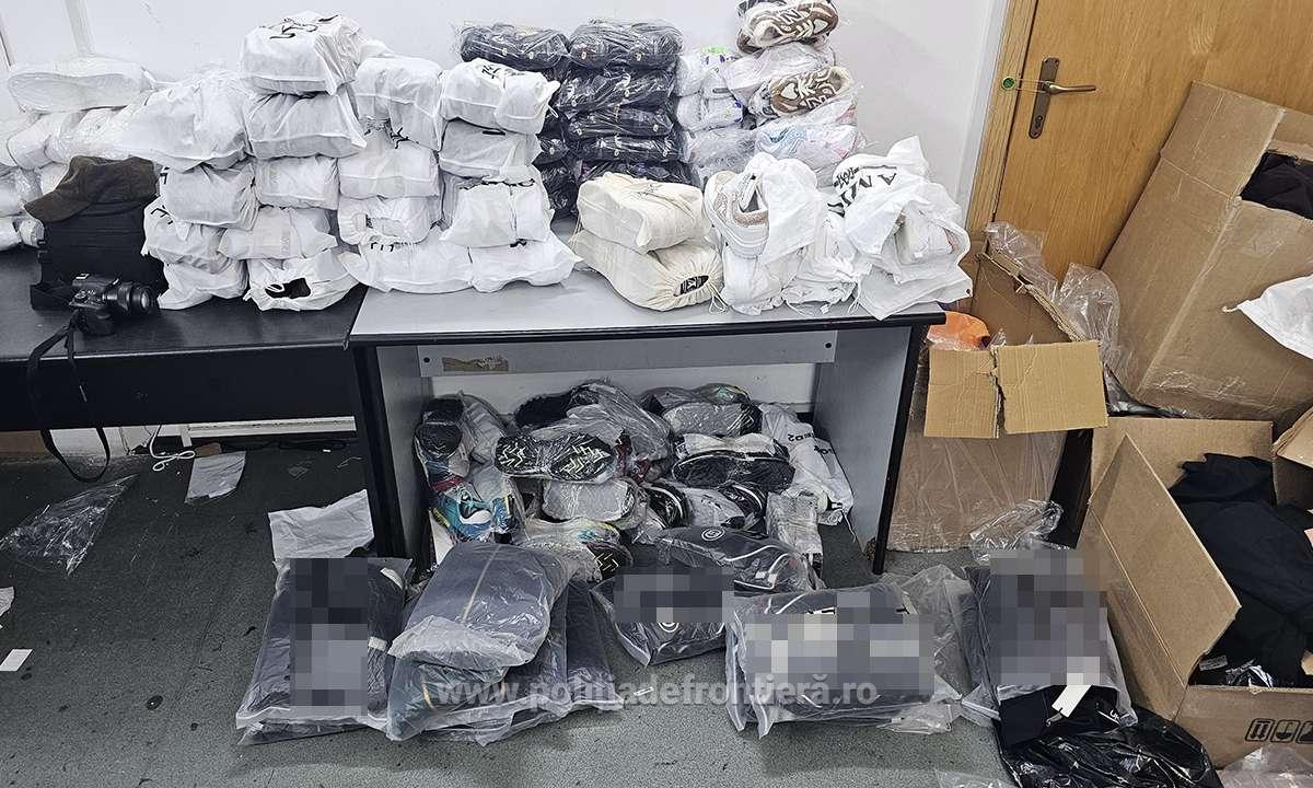 Peste 1.800 de bunuri susceptibile a fi contrafăcute, descoperite de către polițiștii de frontieră din cadrul ITPF Giurgiu