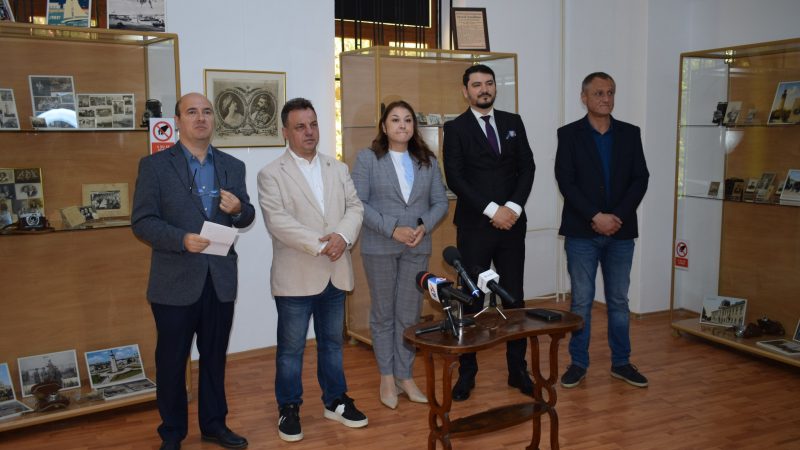 Muzeul Județean ”Teohari Antonescu” a vernisat, în colaborare cu Agenția Națională de Presă (Agerpres), expoziția ”Giurgiu Superangular – fotografie de epocă și tehnică fotografică”  