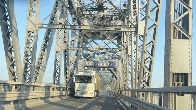 Măsuri pentru siguranța circulației și fluidizarea traficului pe Podul Giurgiu-Ruse